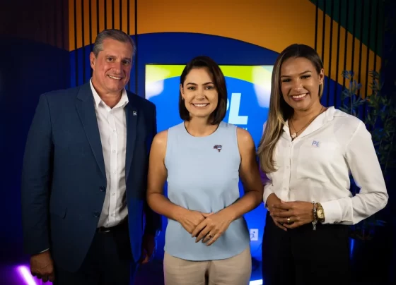 Michelle Bolsonaro (centro) ao lado de Coronel Ramalho e Laryssa Rodrigues / Foto: Divulgação