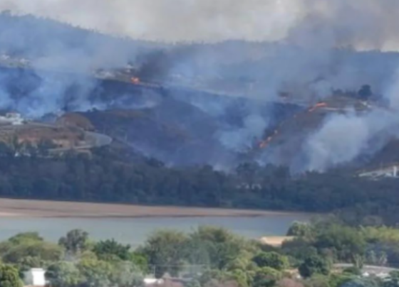 Incêndio atinge bairro residêncial em Colatina