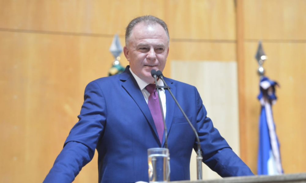 Casagrande anuncia renúncia ao governo do ES para disputar vaga no Senado