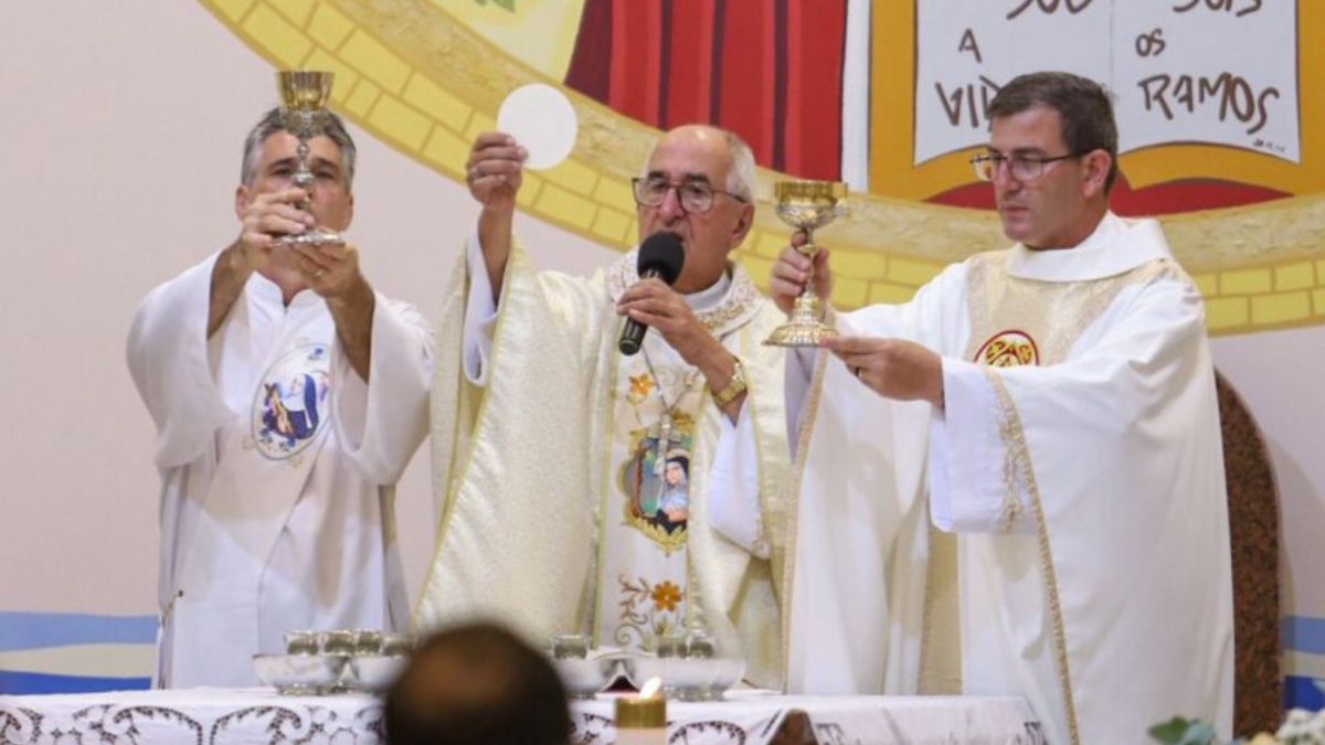 Paróquia Santa Rita de Cássia celebra 20 anos de fé e missão em Linhares