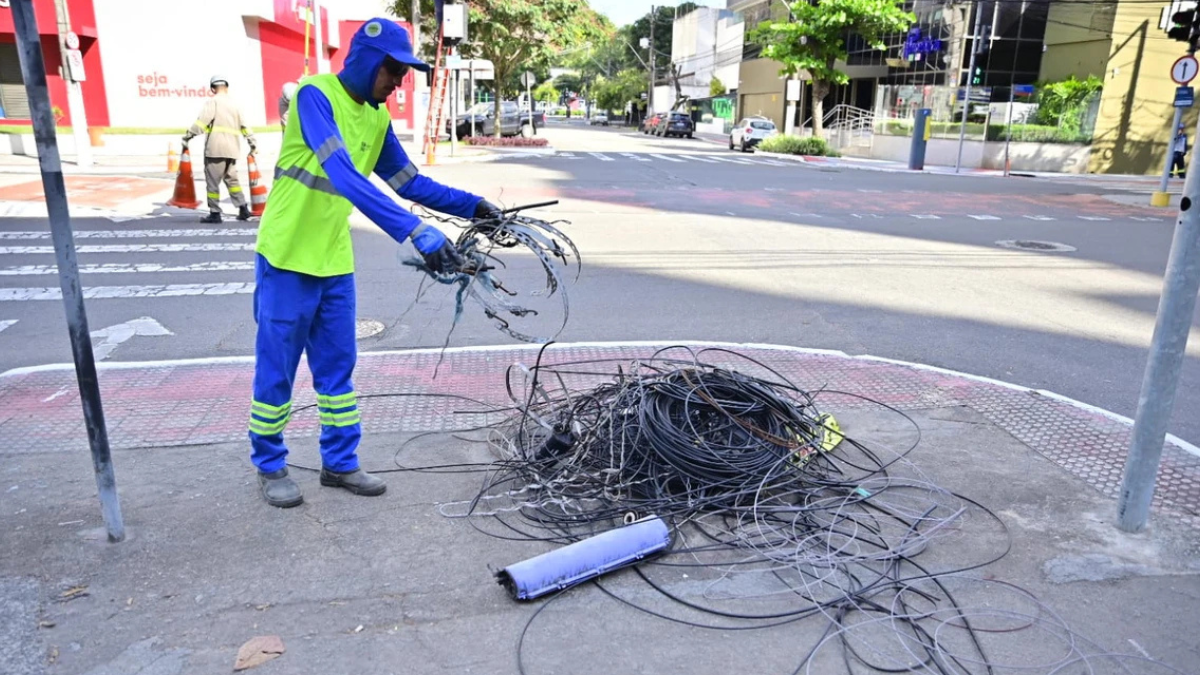 Vitória substitui fios de cobre por novo material para combater furtos